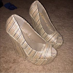 NWOT Multi Neutral Color Weave Wedges